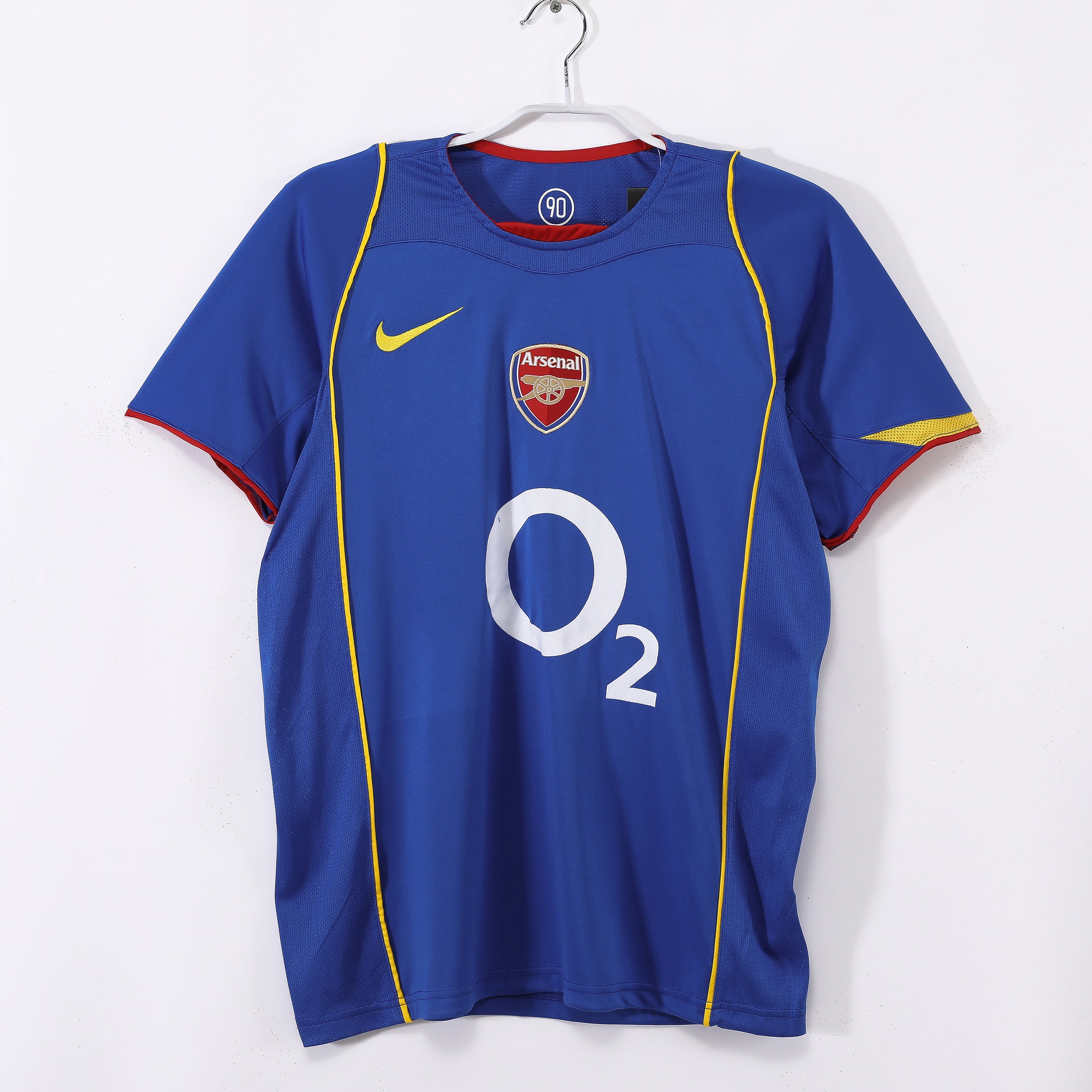 Arsenal 2004–05 retro tredjedrakt