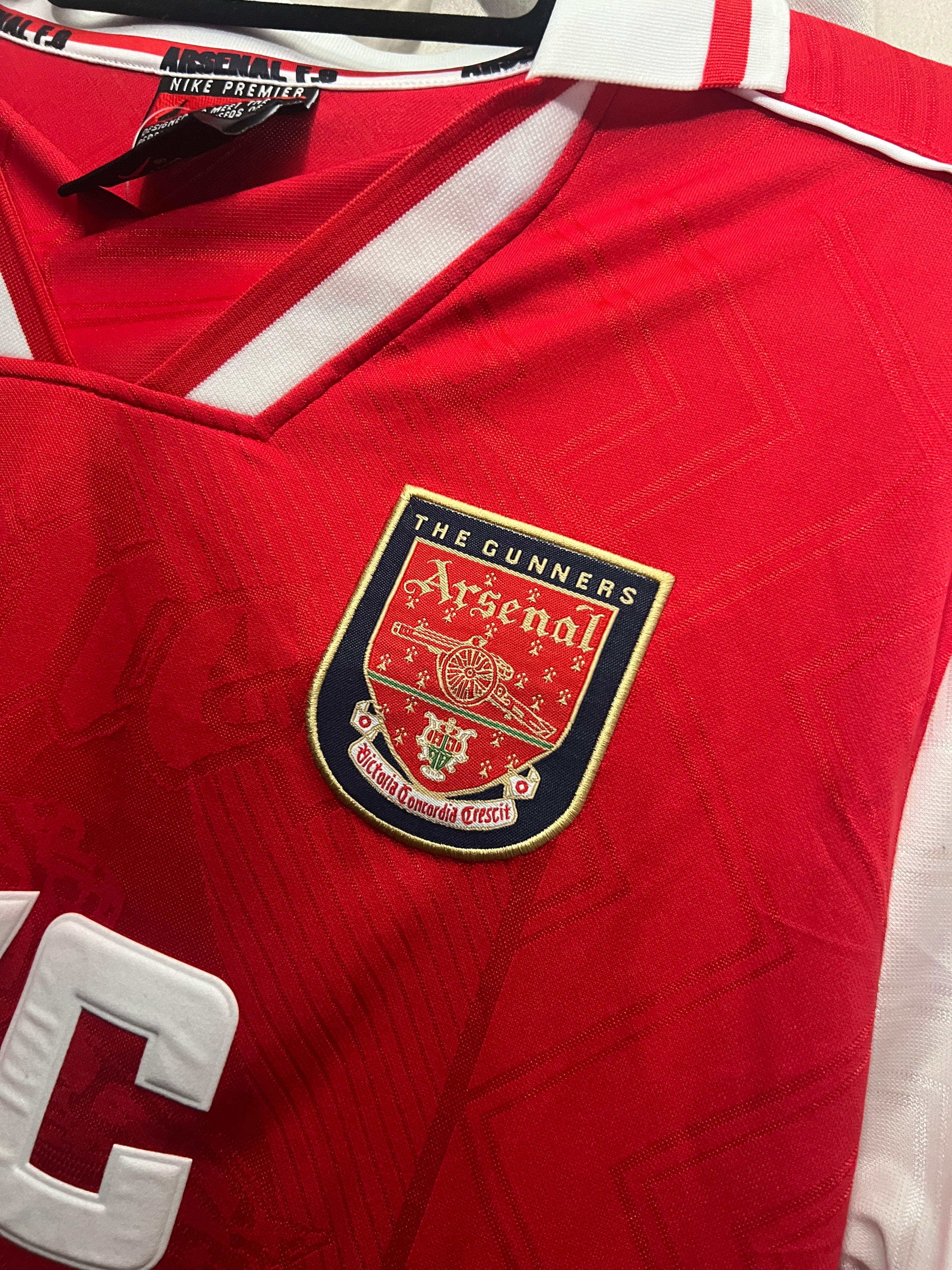 Arsenal 1996-96 retrodrakt