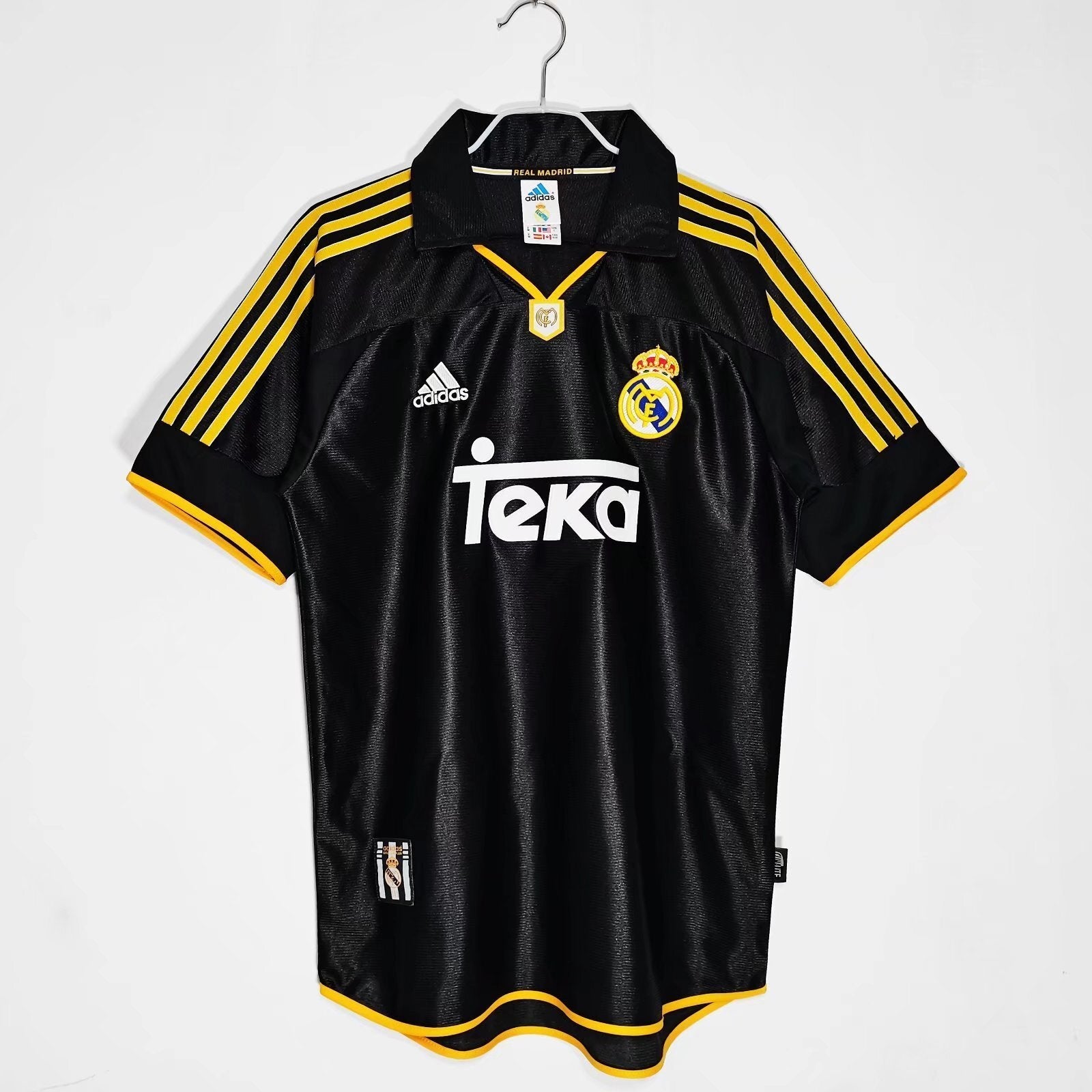Real 1999 retro bortedrakt